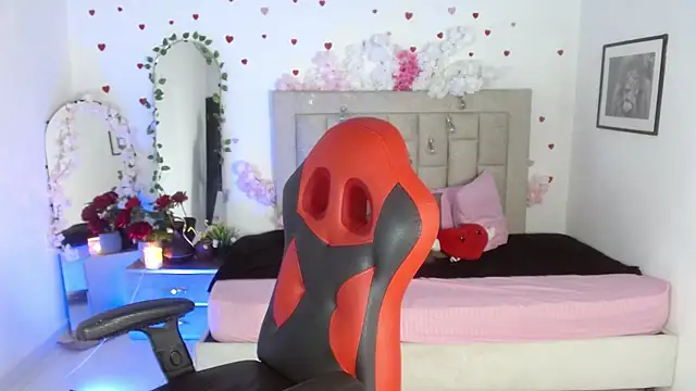 Caius fox online show from April 15, 2026, 11:28 am