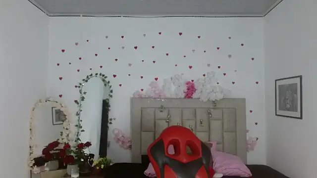 Caius fox online show from April 17, 2026, 11:13 am