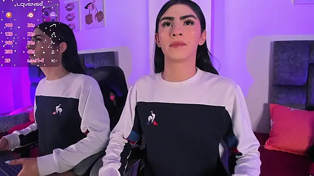 Isabella Moon9 online show from April 13, 2026, 11:48 am