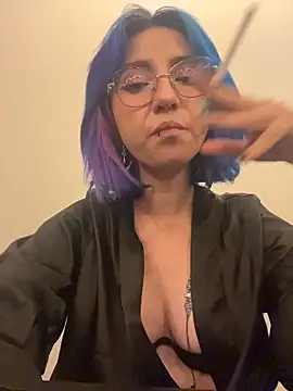 Snapshot of lilith_rr chatting on June 3, 2026, 3:31 am lilith rr online show from June 3, 2026, 3:31 am