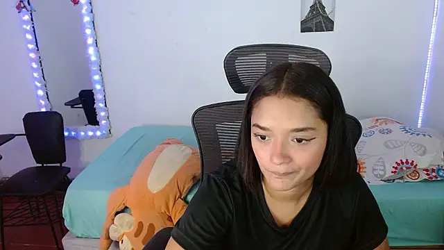 Snapshot of Lolitaa__VIP chatting on February 3, 2026, 7:30 pm Lolitaa VIP online show from February 3, 2026, 7:30 pm