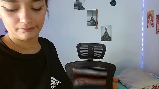 Snapshot of Lolitaa__VIP chatting on February 7, 2026, 5:49 pm Lolitaa VIP online show from February 7, 2026, 5:49 pm