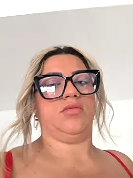 NinaRicci1518 online show from April 7, 2026, 2:39 pm