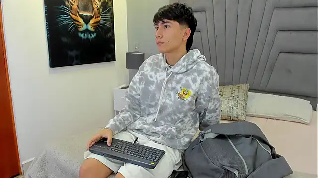 Raphael Nyon online show from February 25, 2026, 11:31 am