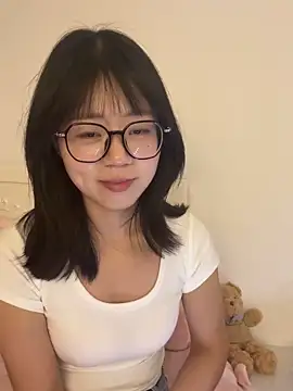 Snapshot of Nana-3 chatting on March 2, 2026, 4:03 pm Nana-3 online show from March 2, 2026, 4:03 pm