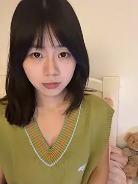 Snapshot of Nana-3 chatting on March 4, 2026, 3:51 pm Nana-3 online show from March 4, 2026, 3:51 pm