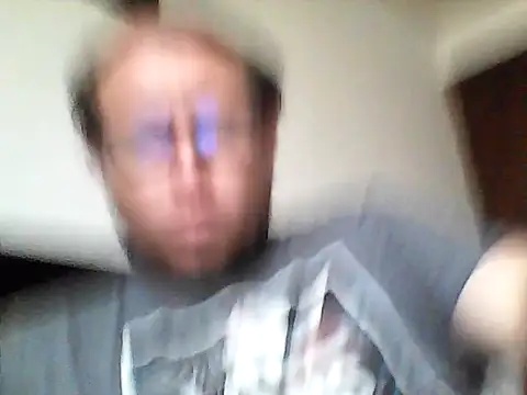 Ecuhot8976 online show from February 8, 2026, 11:19 pm