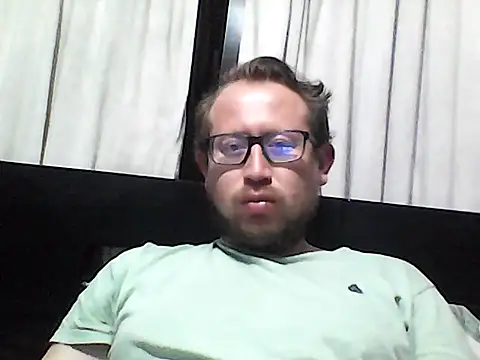 Snapshot of Ecuhot8976 chatting on July 4, 2026, 3:56 am Ecuhot8976 online show from July 4, 2026, 3:56 am