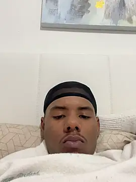 WeightedSurge online show from April 18, 2026, 7:58 pm