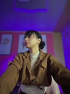 Sasha-18 online show from February 4, 2026, 12:44 pm