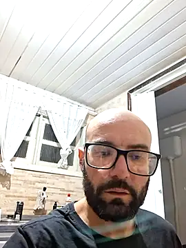 Robsonitj90 online show from July 8, 2026, 10:03 pm