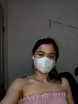 Daisy-lusia2026 online show from April 19, 2026, 11:20 am