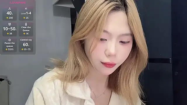 F-Qing online show from March 5, 2026, 12:12 pm