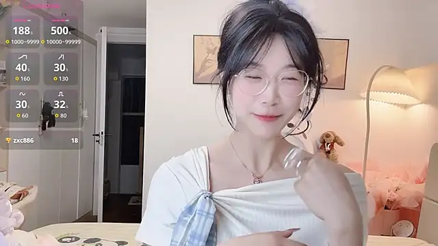 Snapshot of Luminous4173 chatting on June 25, 2026, 1:15 pm Luminous4173 online show from June 25, 2026, 1:15 pm