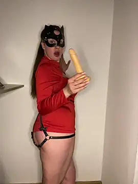 Snapshot of Mishelxxx2 chatting on May 20, 2026, 8:37 pm Mishelxxx2 online show from May 20, 2026, 8:37 pm