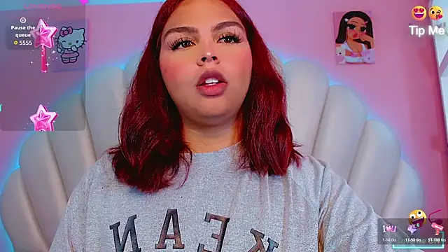 Snapshot of Maia_Hotts chatting on March 3, 2026, 11:49 am Maia Hotts online show from March 3, 2026, 11:49 am