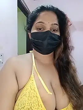 Snapshot of Aliya_Hott chatting on June 26, 2026, 5:01 am Aliya Hott online show from June 26, 2026, 5:01 am