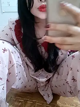 Snapshot of Moe-moex chatting on February 12, 2026, 2:28 am Moe-moex online show from February 12, 2026, 2:28 am