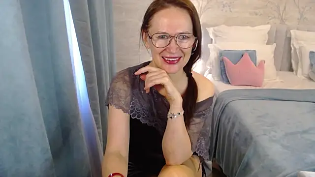 MarinaOnebest online show from February 5, 2026, 7:24 am