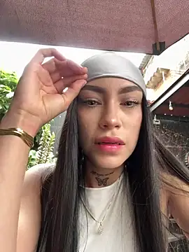 Bonny Eva online show from February 5, 2026, 6:45 pm