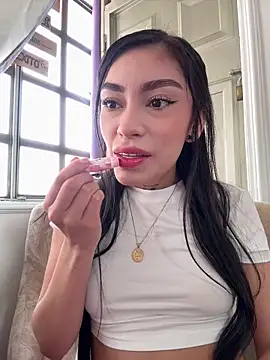 Bonny Eva online show from March 2, 2026, 6:26 pm