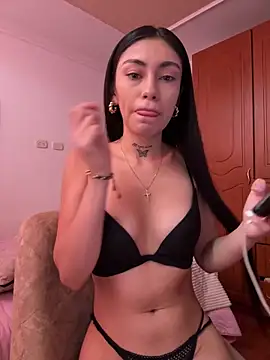 Bonny Eva online show from April 17, 2026, 4:21 pm