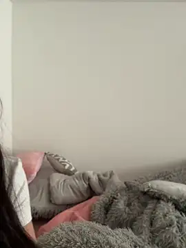 Snapshot of Bonny_Eva chatting on July 16, 2026, 4:24 pm Bonny Eva online show from July 16, 2026, 4:24 pm