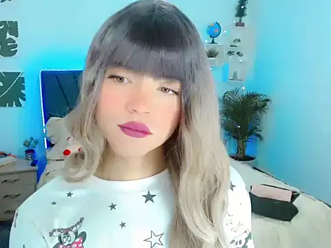 Snapshot of ZoeSchmmit chatting on July 21, 2026, 3:58 pm ZoeSchmmit online show from July 21, 2026, 3:58 pm