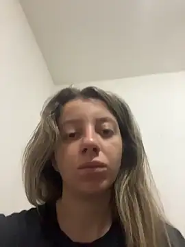Snapshot of casal_uai chatting on May 20, 2026, 9:10 pm casal uai online show from May 20, 2026, 9:10 pm