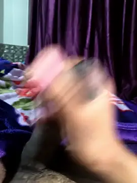 rahul234   online show from March 7, 2026, 7:11 pm