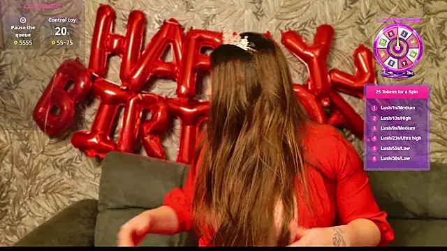 AliraX online show from February 7, 2026, 3:43 am