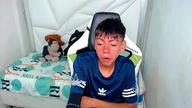 Liarr  online show from March 17, 2026, 8:12 pm