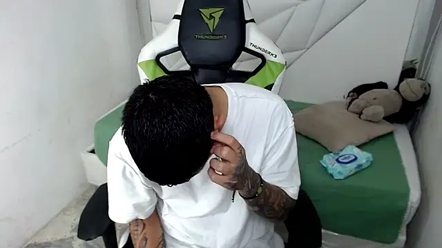 Black diamondd  online show from January 31, 2026, 7:45 pm