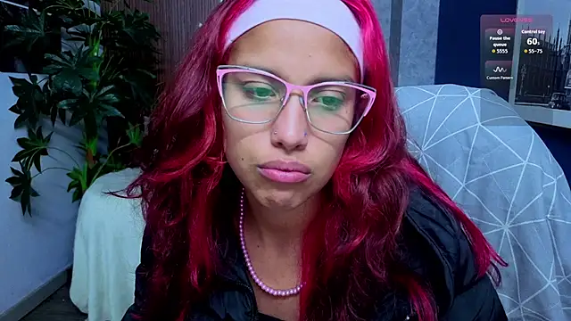 Snapshot of saphire_ chatting on April 22, 2026, 3:09 am saphire online show from April 22, 2026, 3:09 am