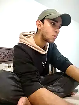 UmamiPorcus online show from February 23, 2026, 1:41 pm