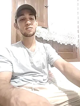 UmamiPorcus online show from February 27, 2026, 7:36 pm