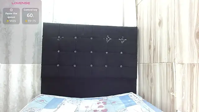 Camil4 milf 1 online show from February 22, 2026, 12:15 pm