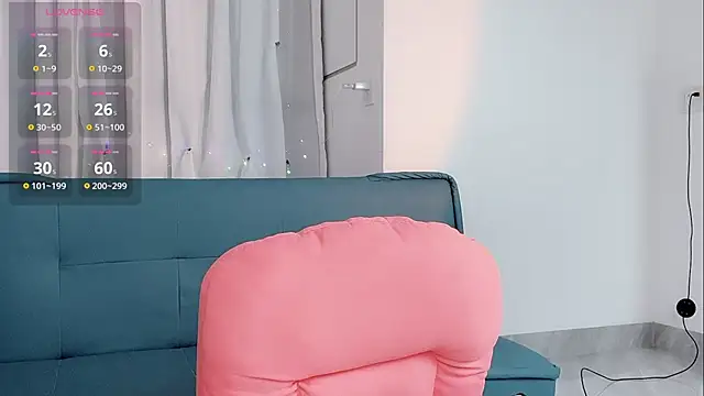 xianxian-baby online show from April 20, 2026, 7:26 pm