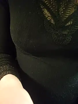 Snapshot of Isa363636 chatting on February 18, 2026, 11:22 pm Isa363636 online show from February 18, 2026, 11:22 pm