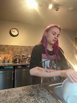 Milssweetx online show from March 12, 2026, 8:42 am