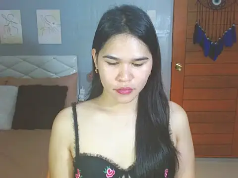 alianabrooks online show from February 9, 2026, 4:05 am