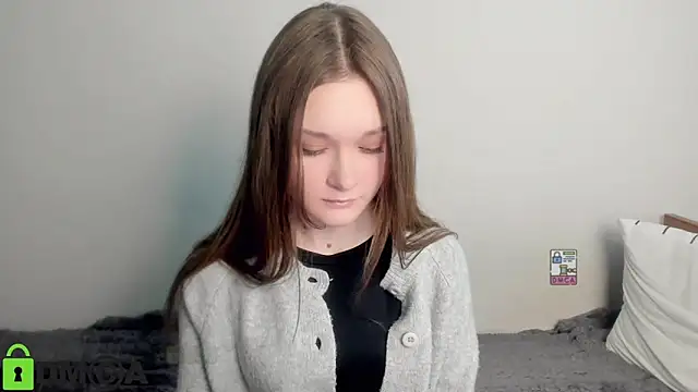 Elina X online show from May 15, 2026, 1:40 pm