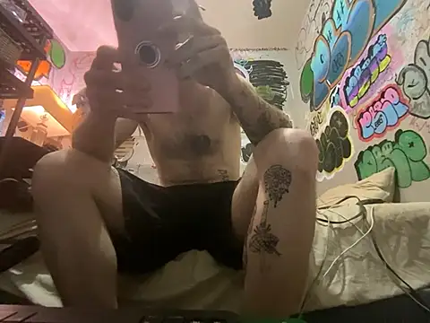 Snapshot of gothboiplzty chatting on May 29, 2026, 1:25 am gothboiplzty online show from May 29, 2026, 1:25 am