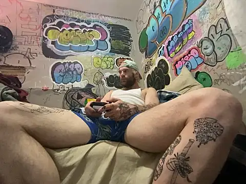 Snapshot of gothboiplzty chatting on June 3, 2026, 6:16 am gothboiplzty online show from June 3, 2026, 6:16 am