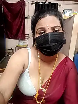 Snapshot of Madhusri_Tamil_Telugu chatting on May 7, 2026, 4:23 pm Madhusri Tamil Telugu online show from May 7, 2026, 4:23 pm