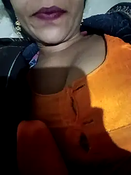 Snapshot of Lovely_sima chatting on February 25, 2026, 5:11 pm Lovely sima online show from February 25, 2026, 5:11 pm