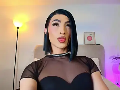 KarolPortellaa online show from February 17, 2026, 12:07 am