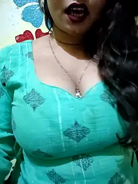 PARI51 online show from February 10, 2026, 6:45 pm