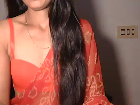 Snapshot of Qute_flora chatting on May 14, 2026, 6:04 pm Qute flora online show from May 14, 2026, 6:04 pm