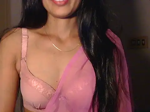 Snapshot of Qute_flora chatting on June 3, 2026, 5:51 pm Qute flora online show from June 3, 2026, 5:51 pm
